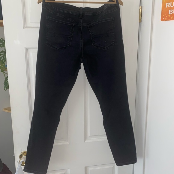 AE Ripped Knee Denim - Picture 2 of 4